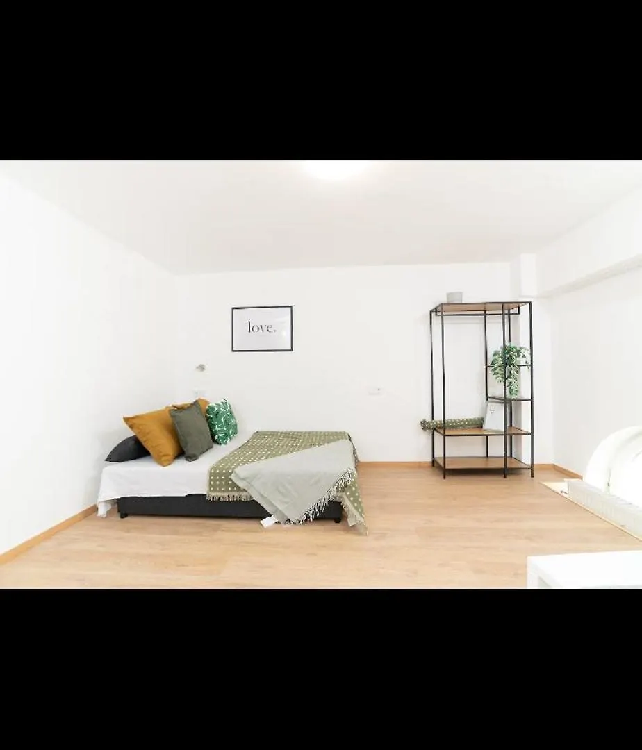 Apartment Centrum Klauzal Stret Budapest Hungary